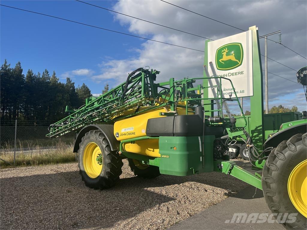 John Deere M952 Prikabinami purkštuvai