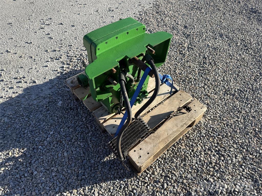 John Deere PTO Kita tręšimo technika