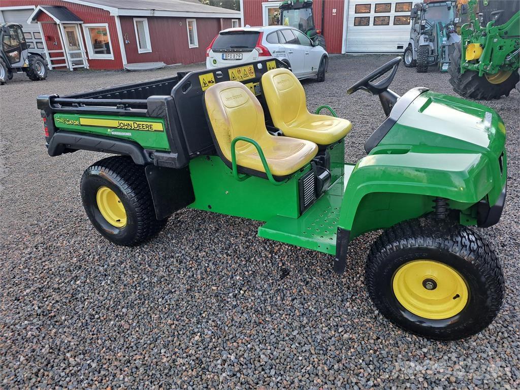 John Deere TE Gator Sodo traktoriukai-vejapjovės