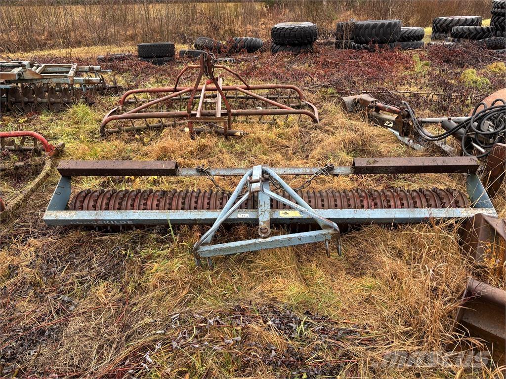 Kongskilde Vält Kita kultivavimo technika ir priedai