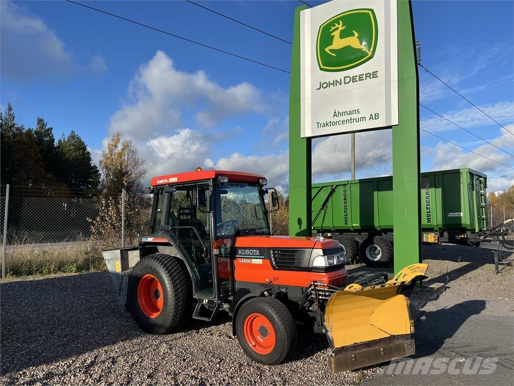 Kubota L4200 Aplinkos tvarkymas - Kita