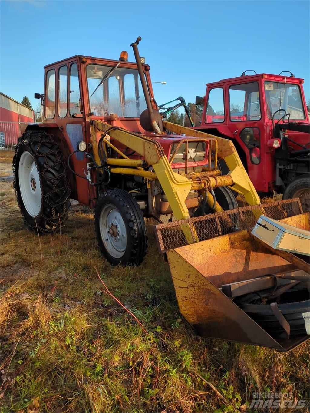 Massey Ferguson 135 Traktoriai