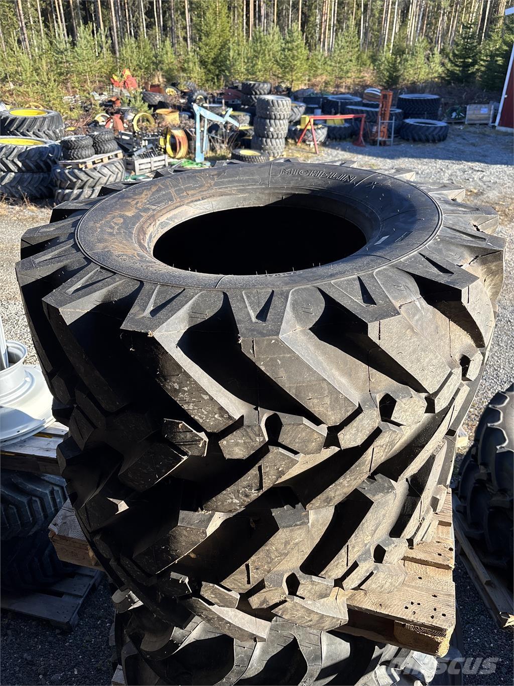 Michelin Däck 18R22,5 Padangos, ratai ir ratlankiai