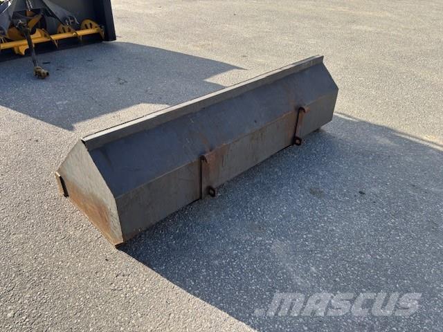  SNÖSKOPA 200 ÅLÖ TYP3 Kiti naudoti traktorių priedai