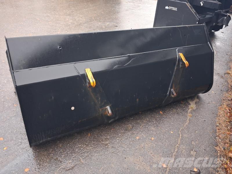  SNÖSKOPA ÅLÖ 220 EURO Kiti naudoti traktorių priedai