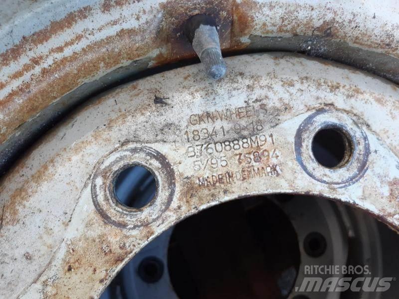  TRAKTOR HJUL 10,5/80-18 Padangos, ratai ir ratlankiai