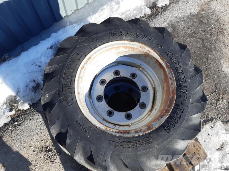  TRAKTOR HJUL 10,5/80-18 Padangos, ratai ir ratlankiai