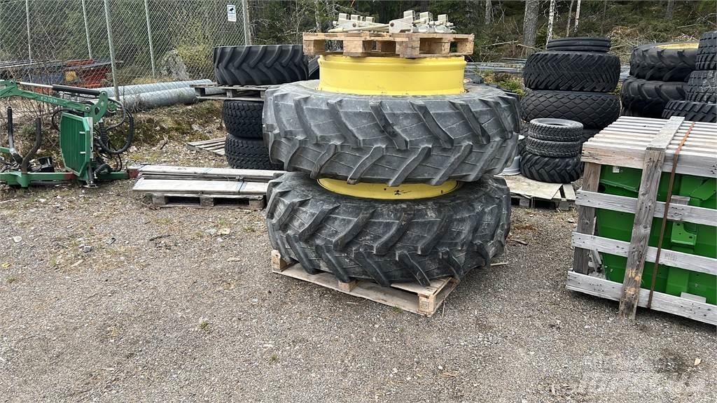 Trelleborg 520/85R42 Padangos, ratai ir ratlankiai
