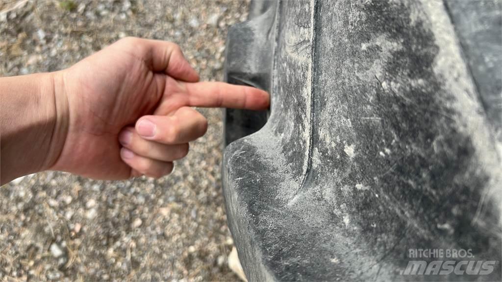 Trelleborg 520/85R42 Padangos, ratai ir ratlankiai