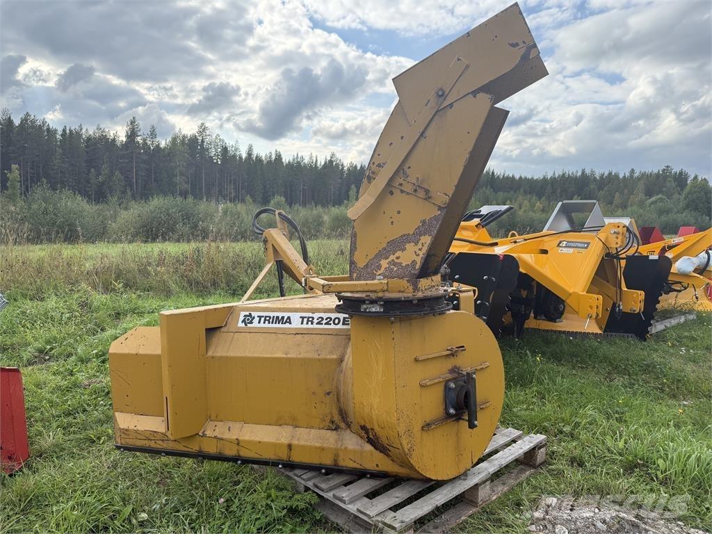 Trima TR220E Kita kelių ir sniego technika