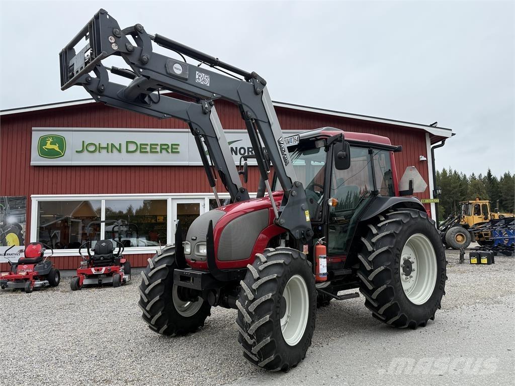 Valtra A75 Traktoriai