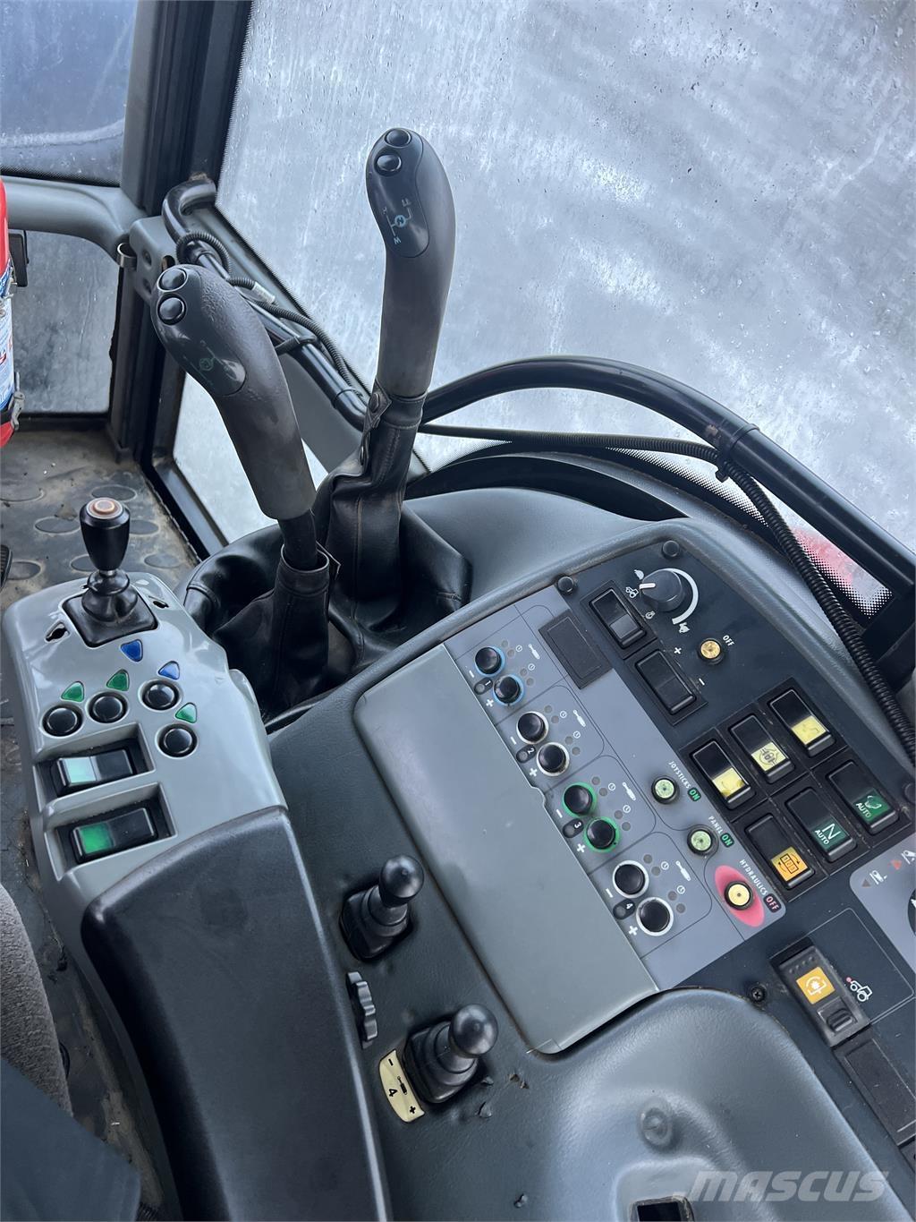 Valtra T190 Traktoriai