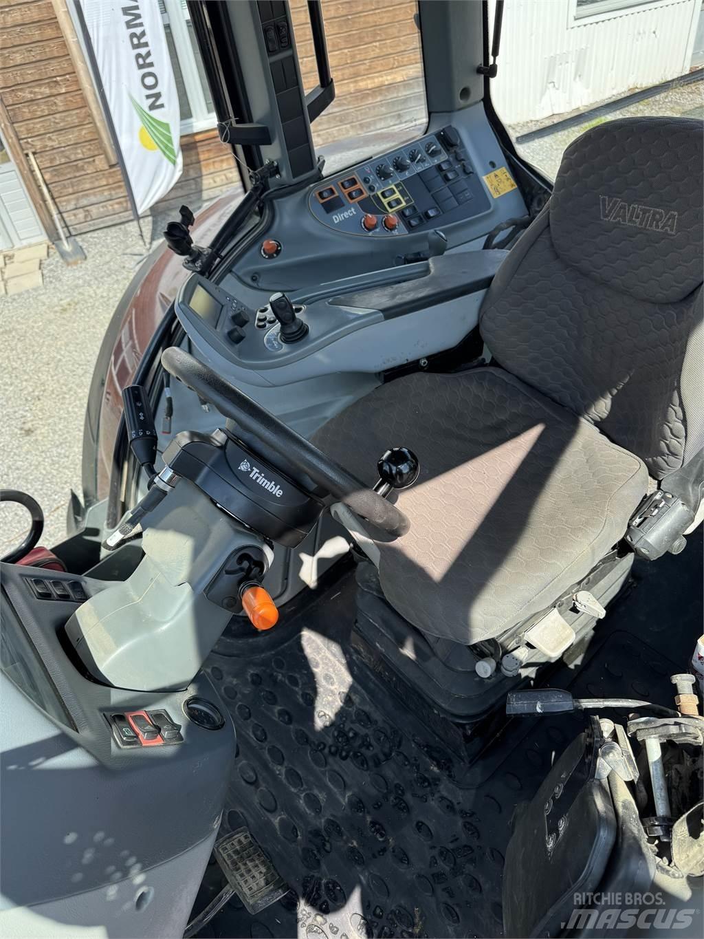 Valtra T203 Direct Traktoriai