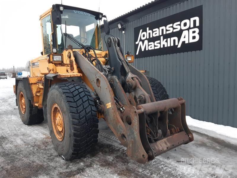 Volvo L90C Naudoti ratiniai krautuvai