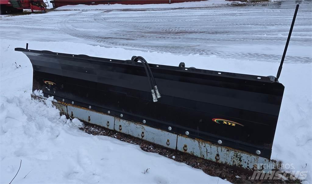 XYZ 2606 Sniego peiliai ir valytuvai