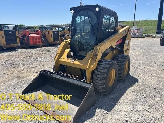 CAT 236D3 Padangos, ratai ir ratlankiai