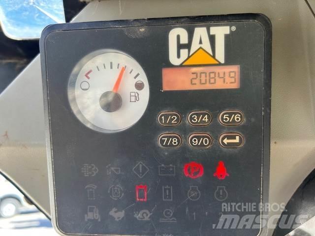 CAT 239D Krautuvai su šoniniu pasukimu