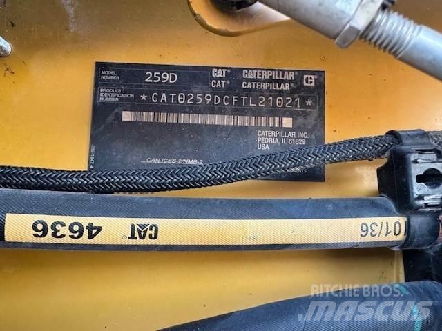 CAT 259D Krautuvai su šoniniu pasukimu