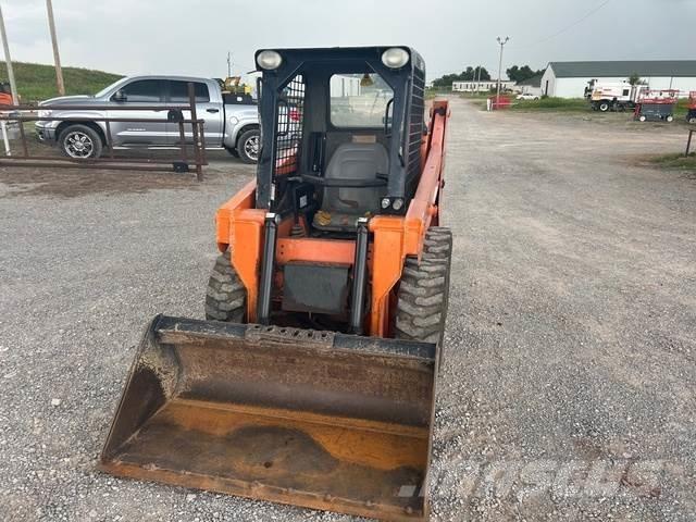 Gehl R105 Padangos, ratai ir ratlankiai