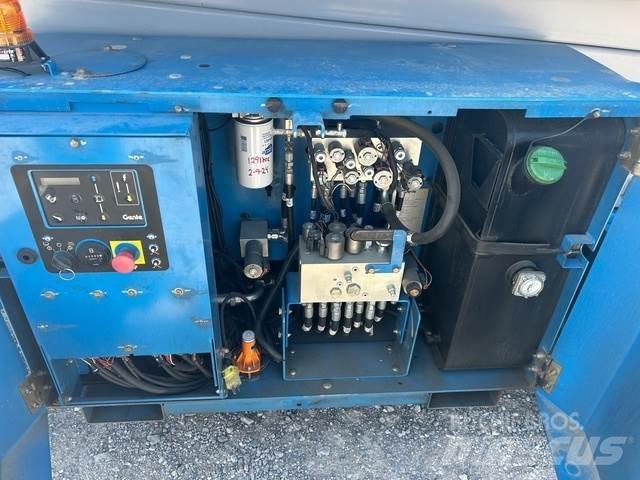 Genie GS3369 RT Žirkliniai keltuvai