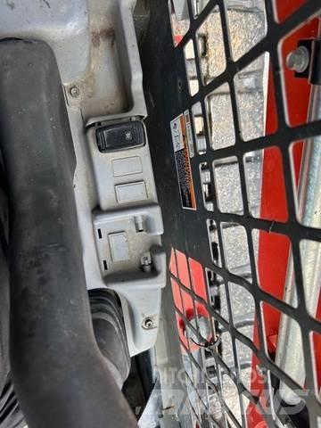 Kubota SVL65 Krautuvai su šoniniu pasukimu
