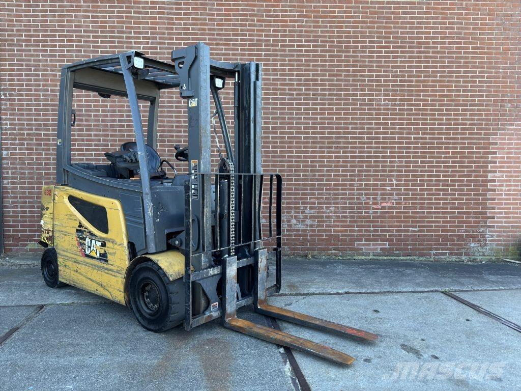 CAT 2EP5000 Elektriniai šakiniai krautuvai