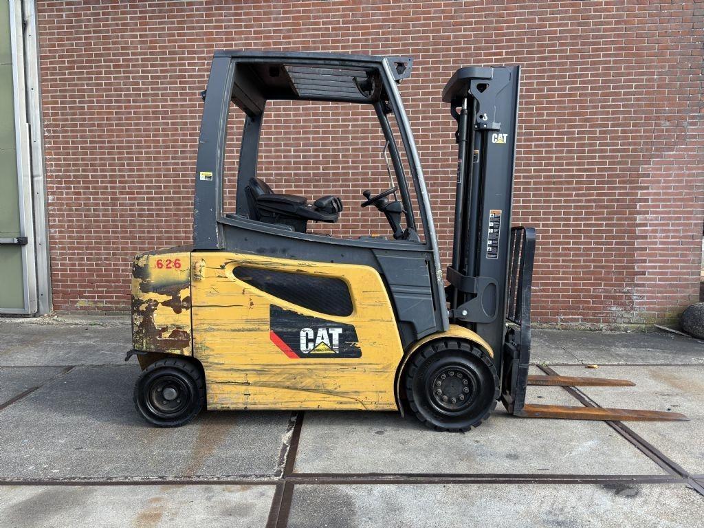 CAT 2EPC5000 Elektriniai šakiniai krautuvai