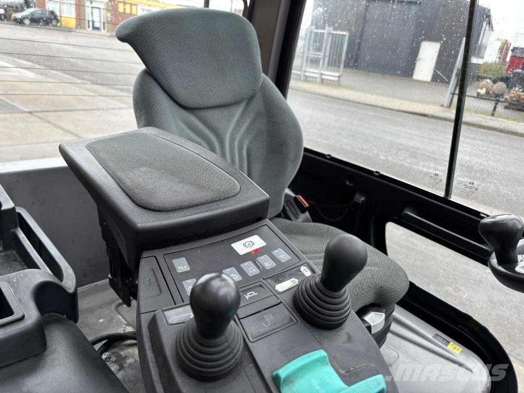 Jungheinrich EFG 425s Elektriniai šakiniai krautuvai