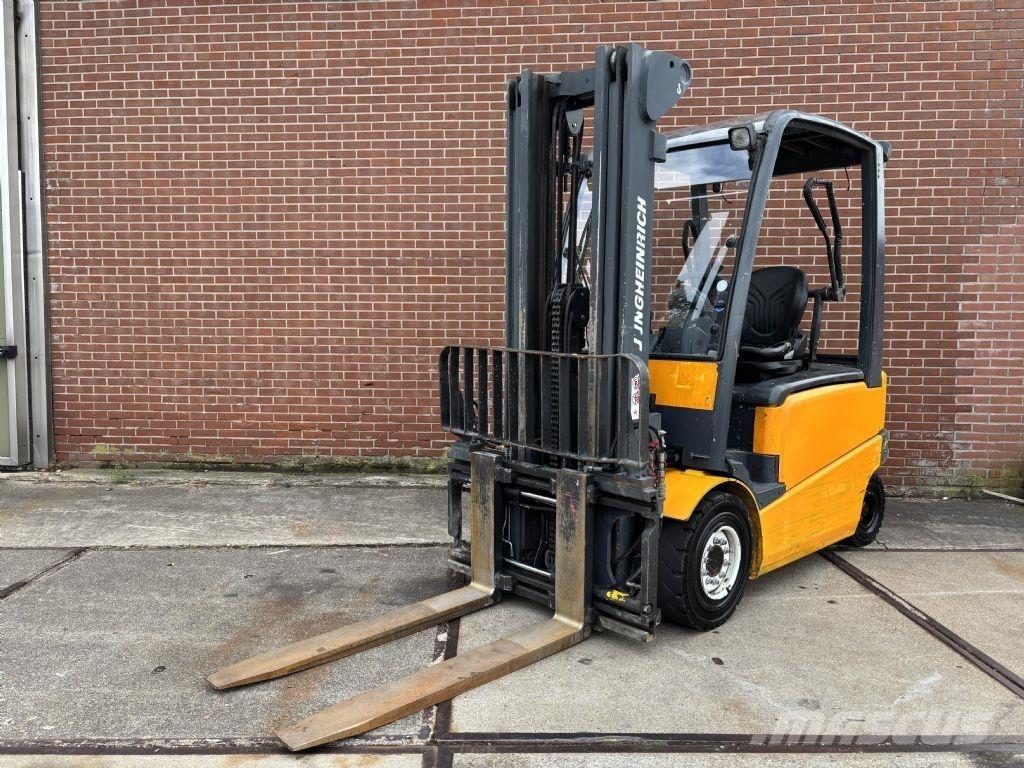 Jungheinrich EFG 430 Elektriniai šakiniai krautuvai