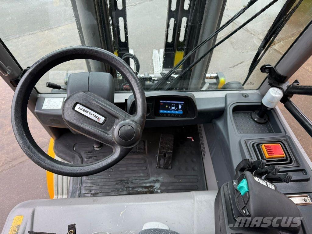 Jungheinrich EFG S30 Elektriniai šakiniai krautuvai