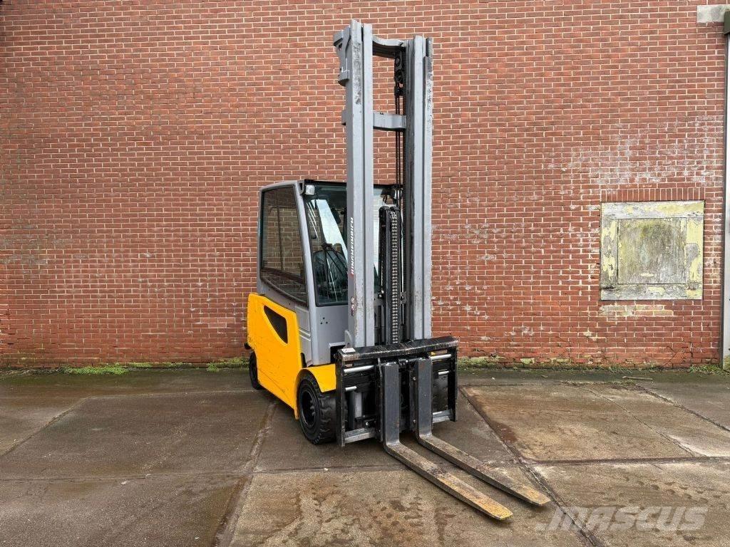 Jungheinrich EFG430 Elektriniai šakiniai krautuvai