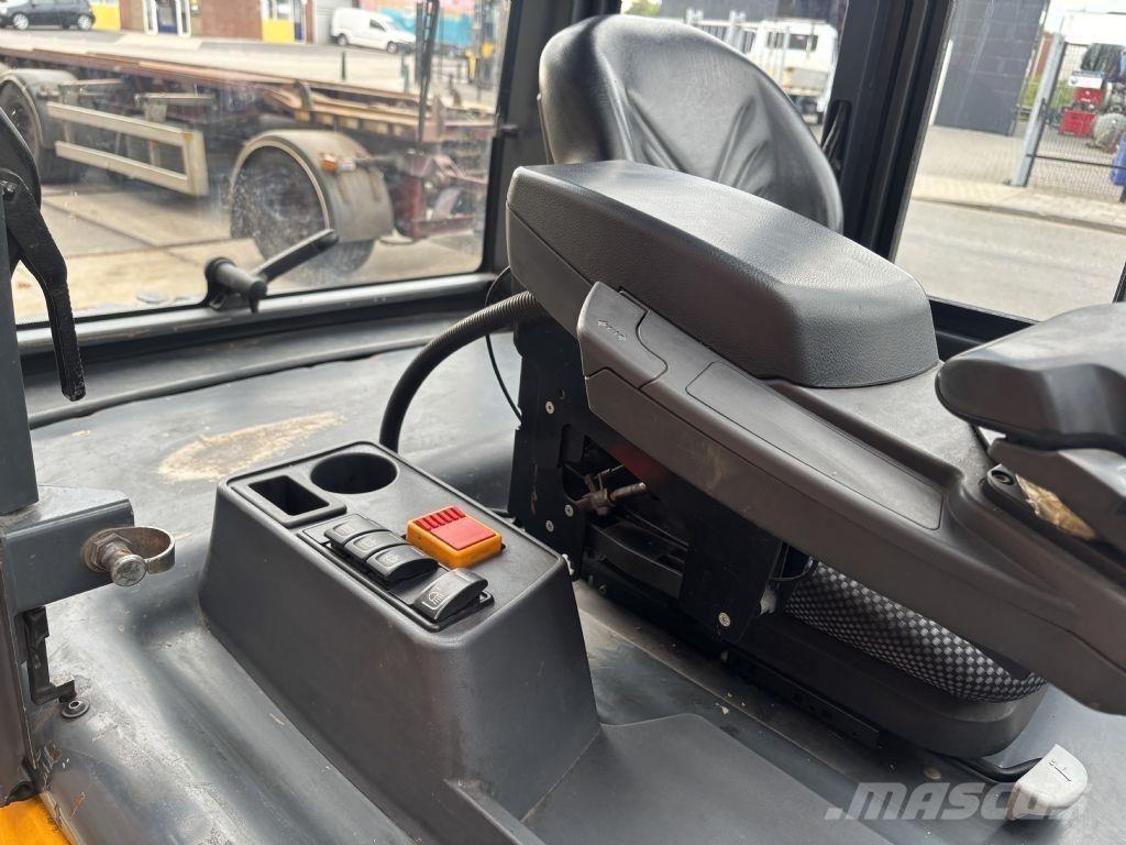 Jungheinrich EFG545 Elektriniai šakiniai krautuvai