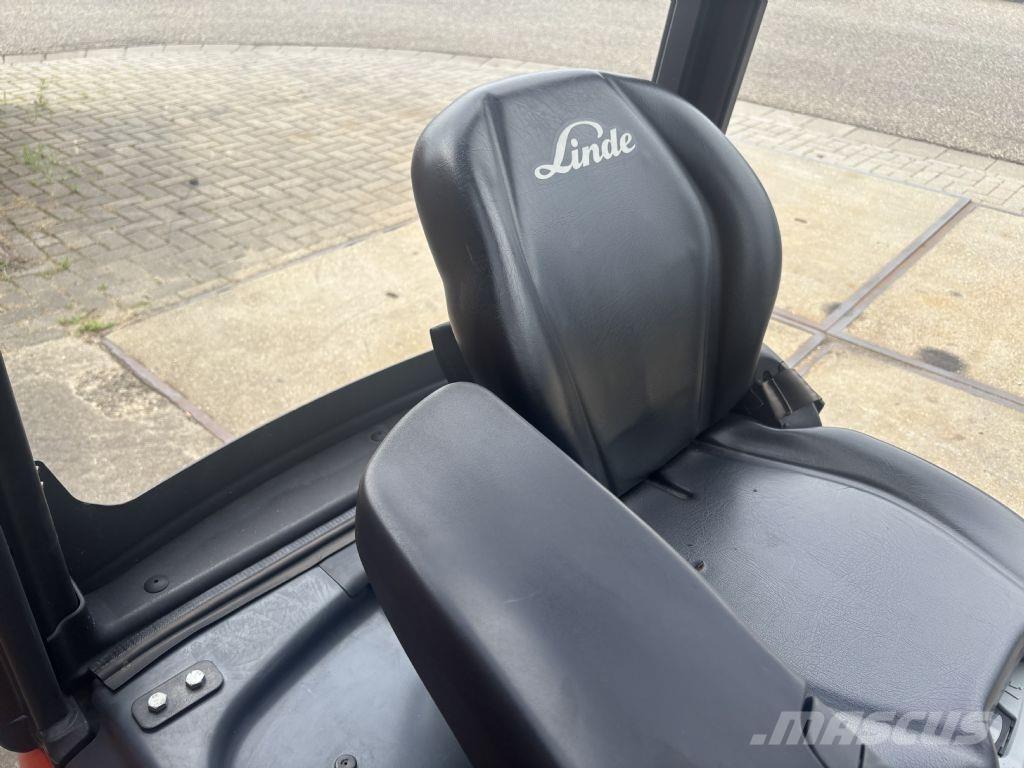 Linde E15-02 Elektriniai šakiniai krautuvai