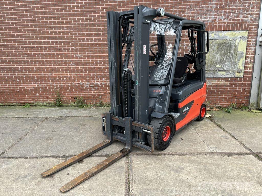 Linde E25L-01 Elektriniai šakiniai krautuvai