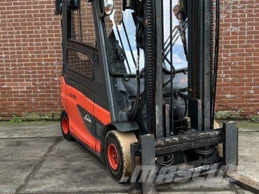 Linde E25L-01 Elektriniai šakiniai krautuvai