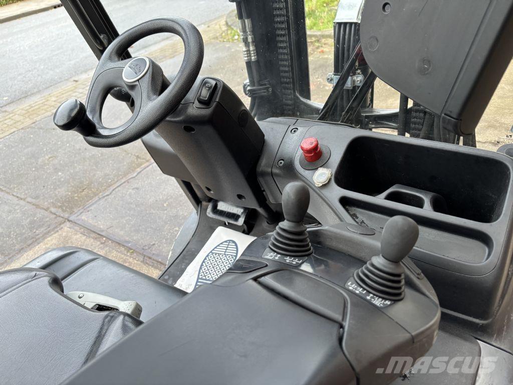 Linde E25L-01 Elektriniai šakiniai krautuvai