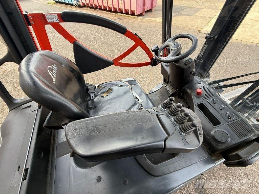 Linde E30-01 Elektriniai šakiniai krautuvai