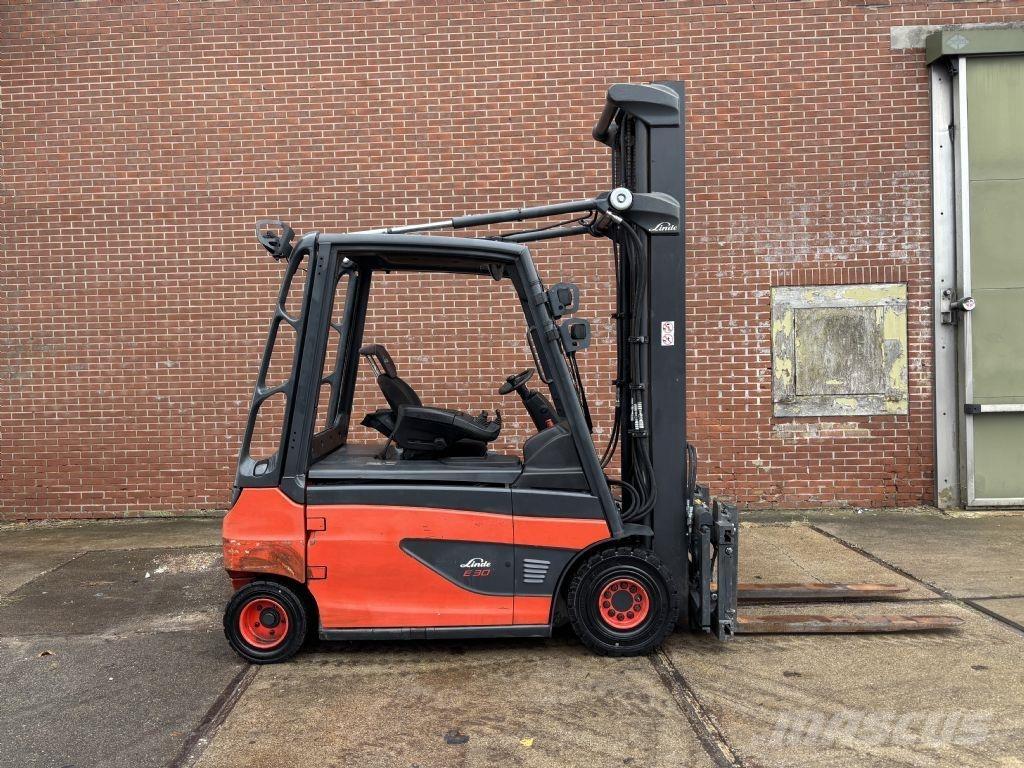 Linde E30L-01 Elektriniai šakiniai krautuvai
