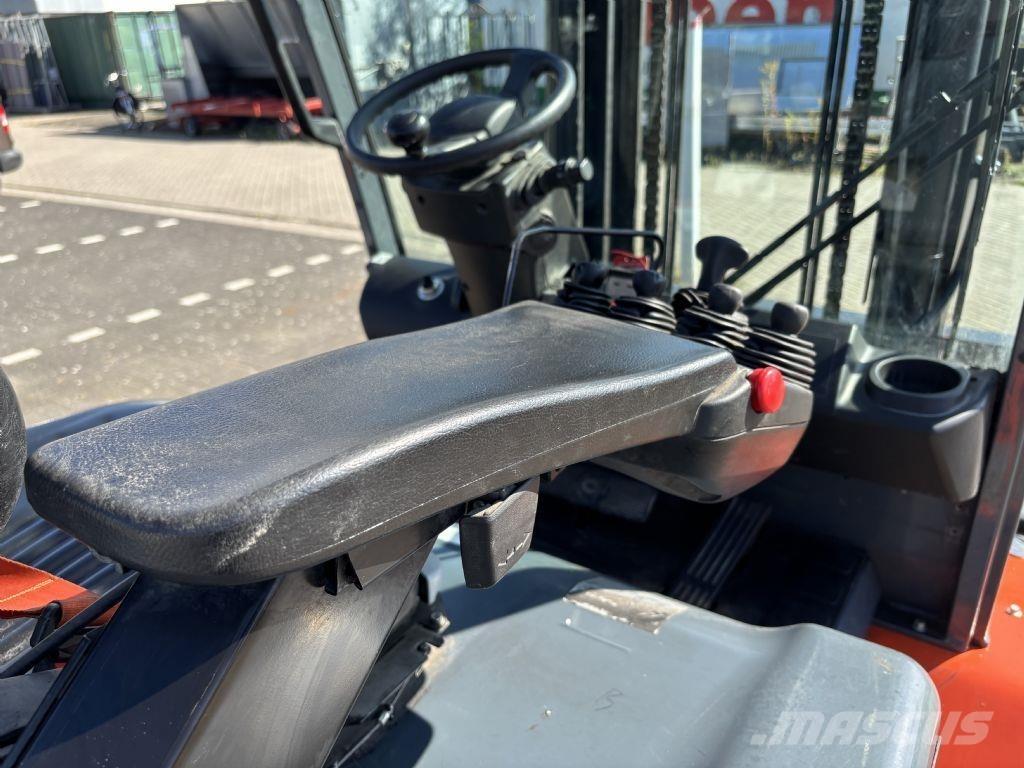 Toyota 8FBMT50 Elektriniai šakiniai krautuvai