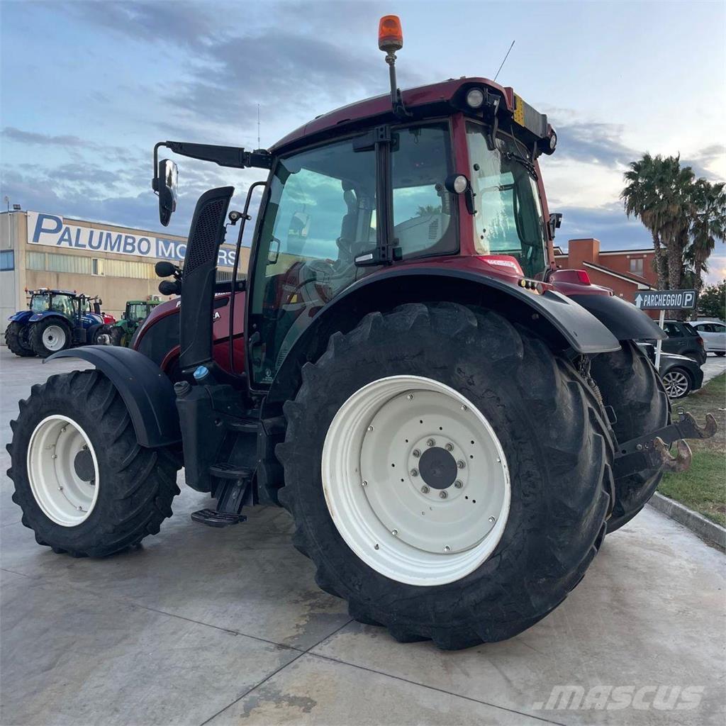 Valtra N174 Traktoriai