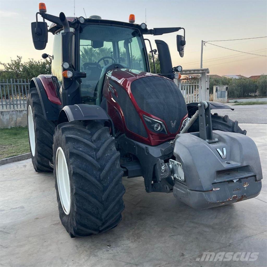 Valtra N174 Traktoriai
