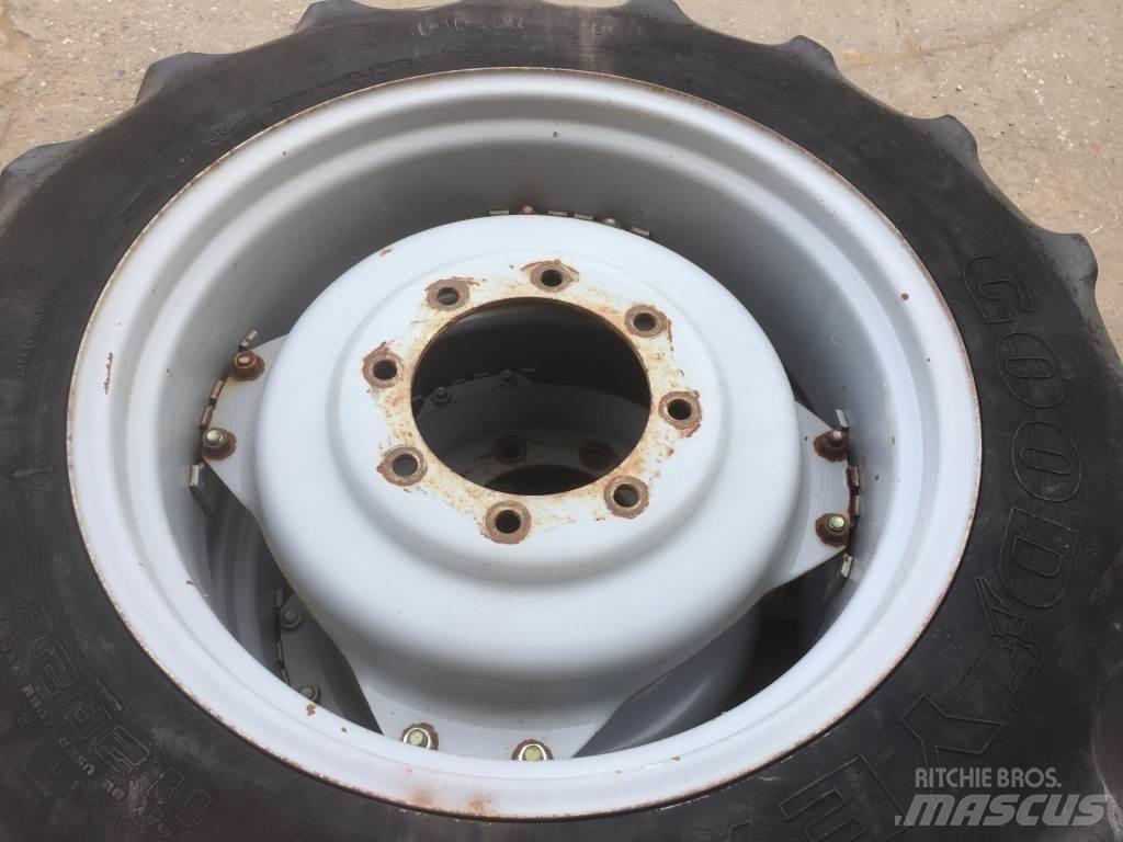 Goodyear  Kiti naudoti traktorių priedai