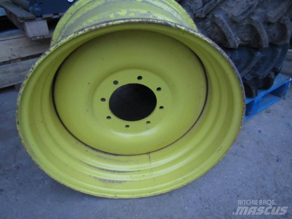 John Deere  Kiti naudoti traktorių priedai