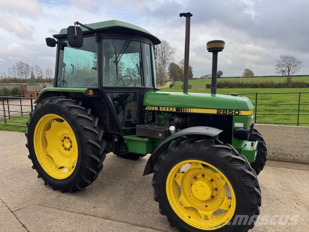 John Deere 2850 Traktoriai