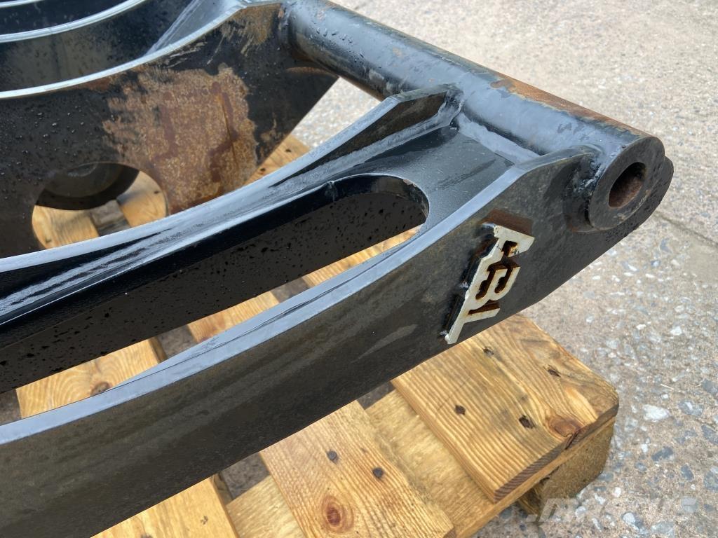 Volvo T7.270 Kiti naudoti traktorių priedai