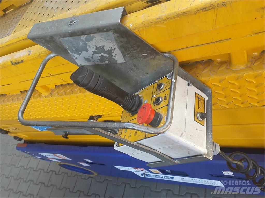 Airo X12EN Žirkliniai keltuvai
