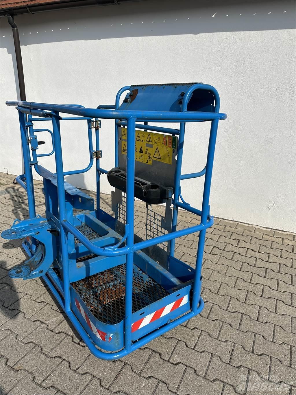 Genie S85 XC Statyba - Kita