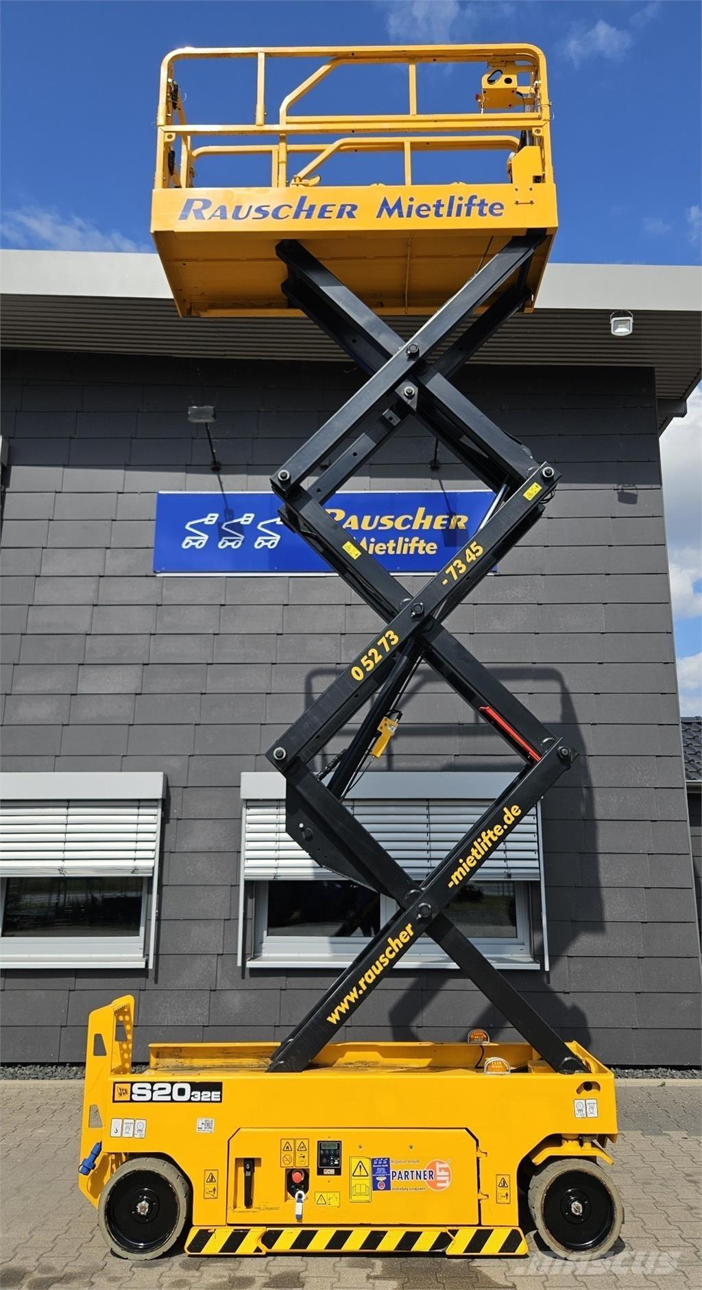 JCB S2032E Žirkliniai keltuvai