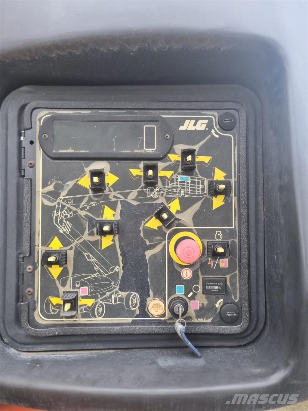 JLG 1250 AJP Alkūniniai keltuvai