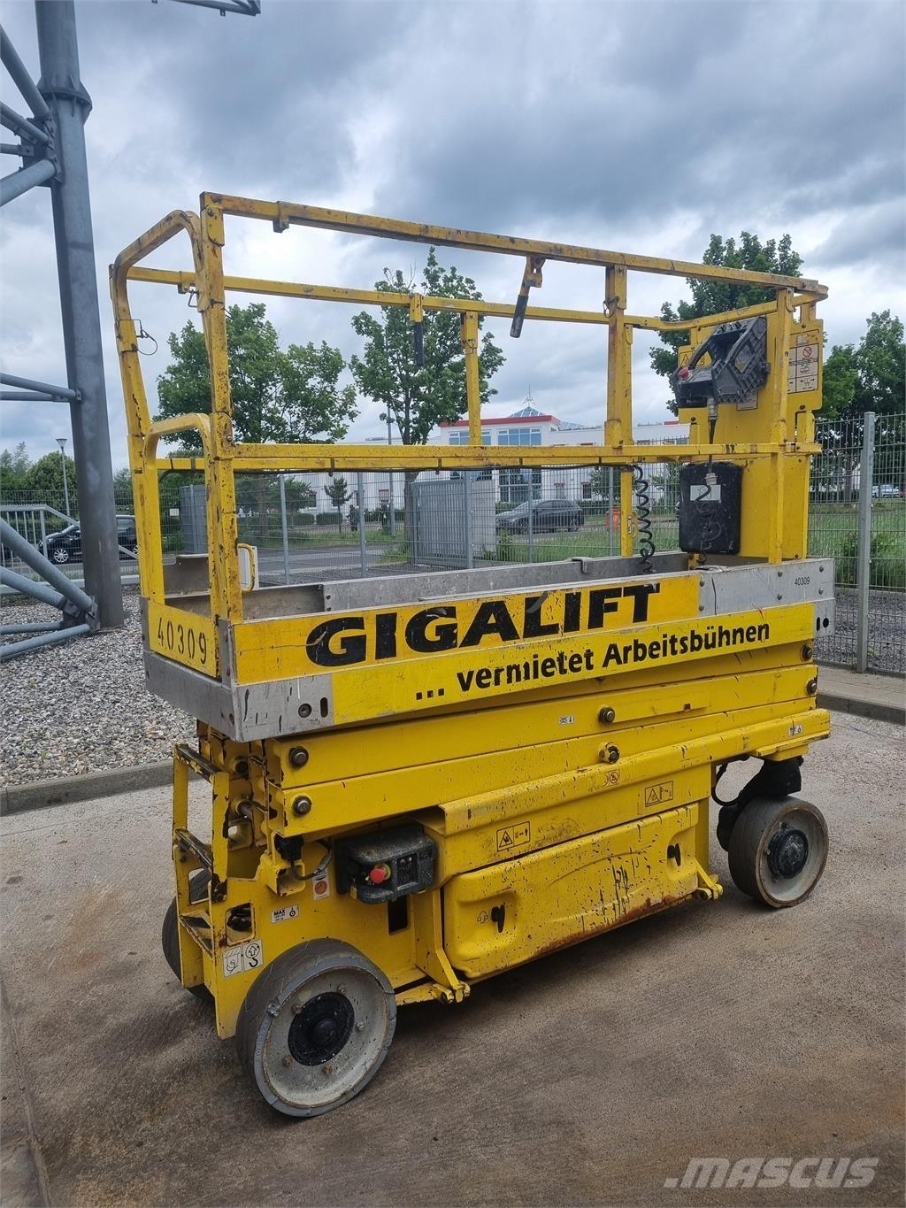 JLG 2030 ES Žirkliniai keltuvai